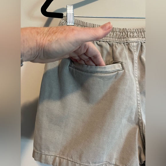 GAP Denim Stone Khaki Pull-On Elastic Waist  Shorts Cotton/Tencel Blend Size S - Picture 4 of 9
